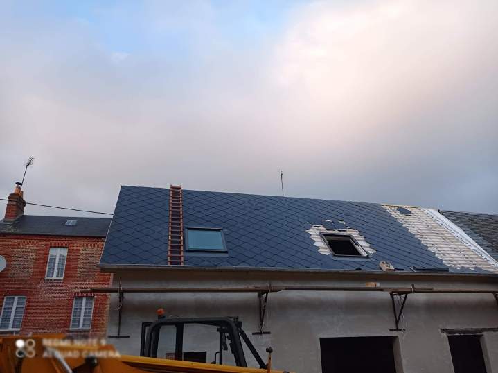 Installation de fenêtre de toit Gacé