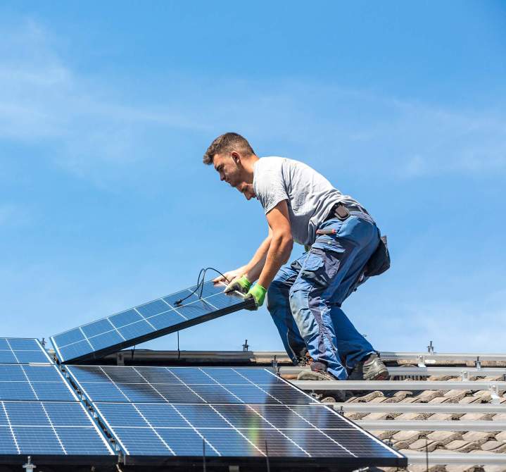 Installation de panneaux photovoltaïques Gacé
